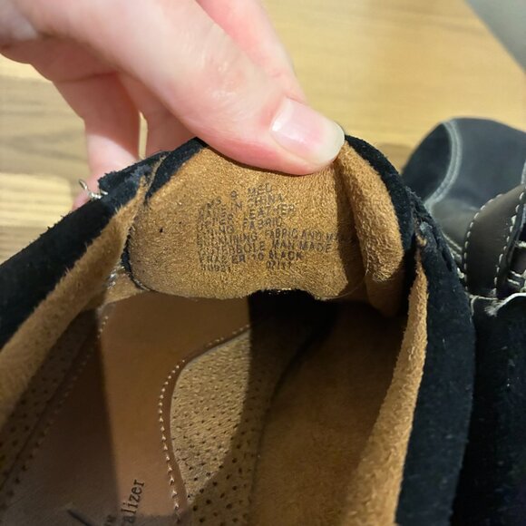 Natural Soul by Naturalizer Black Leather Loafers - Women's 9 - Picture 7 of 9